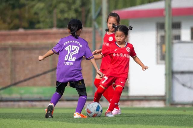 U17全队再拍俱乐部球衣全家福，足协向所属球队及单位致谢微博8天前59回复